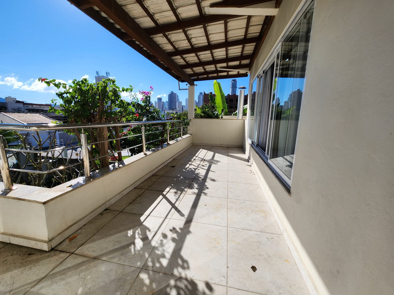 UM IMOVEL URBANO RESIDENCIAL AREA CONTRUIDA 400,38 m² NO BAIRRO VILA REAL BALNEÁRIO CAMBOR em Balneário Camboriú/SC - foto 16