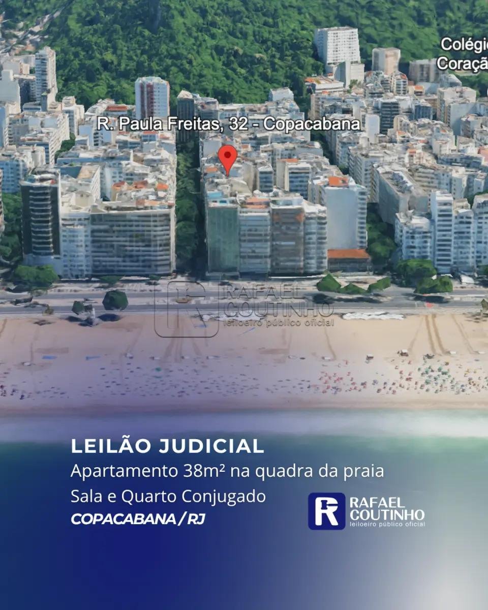 Apartamento 38m² na quadra da praia de Copacabana/RJ. Sala e Quarto Conjugado. em Rio de Janeiro/RJ