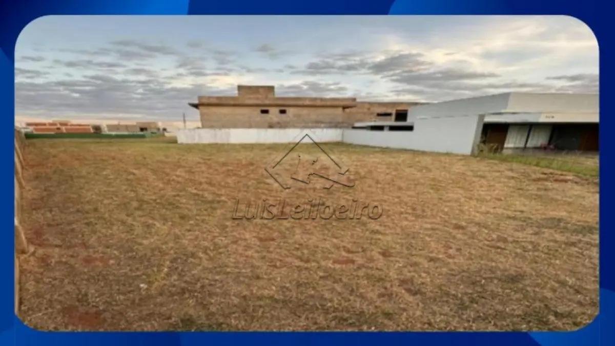 TERRENO - Próprio para construção, Rua dos Jardins, s/n, próximo ao antigo Clube da Telpe, em Salgueiro/PE
