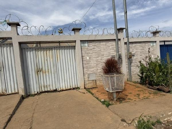Casa, 73.11 de área total, 73.11 de área privativa, 150.00 de área do terreno,  2 qto(s), em Luziânia/GO