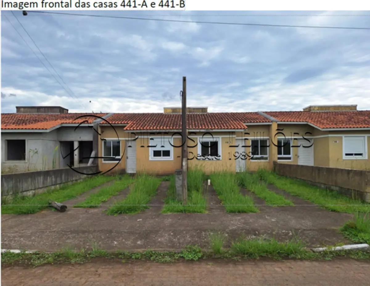 ESTEIO/RS - CASA DE ALVENARIA - Nº 441-B - RUA VITOR MATEUS TEIXEIRA - VILA TRÊS MARIAS em Esteio/RS