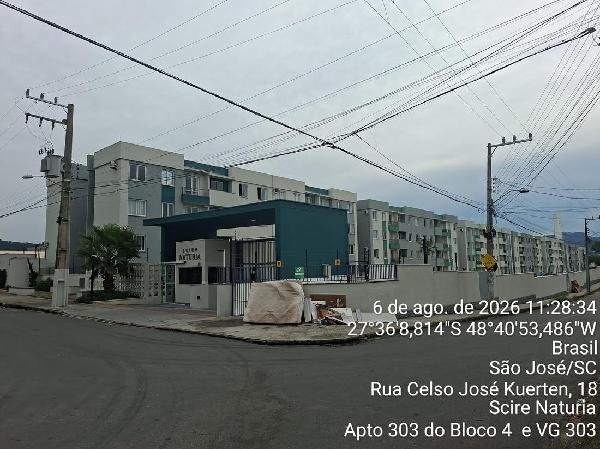 Apartamento, 57.16 de área total, 48.08 de área privativa, 0.00 de área do terreno,  2 qto em São José/SC