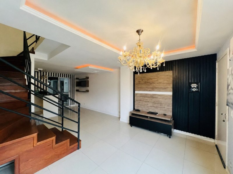 CASA EM CONDOMINIO FECHADO EM GRAVATAÍ/RS em Gravataí/RS