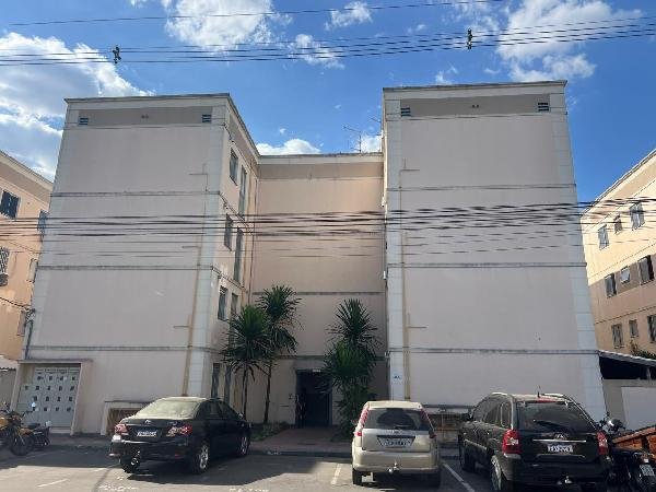 Apartamento, 82.53 de área total, 41.85 de área privativa, 0.00 de área do terreno, 1 vaga em Campos dos Goytacazes/RJ