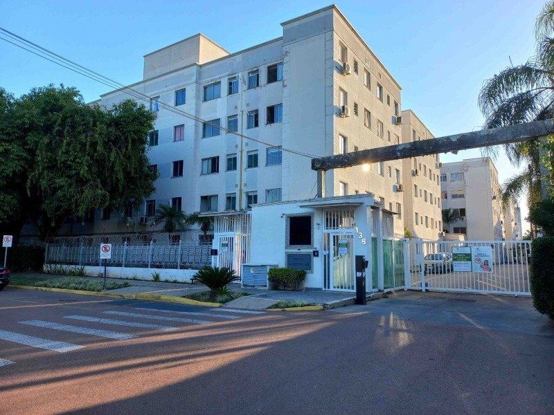 APARTAMENTO COM BOX em Porto Alegre/RS