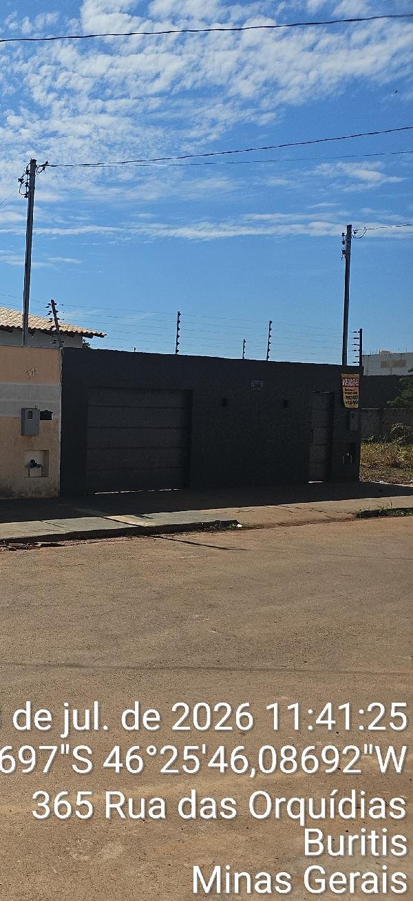 Casa, 74.00 de área total, 74.00 de área privativa, 300.00 de área do terreno,  2 qto(s), em Buritis/MG