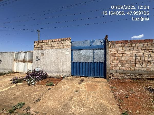 Casa, 63.16 de área total, 63.16 de área privativa, 180.00 de área do terreno,  2 qto(s), em Luziânia/GO