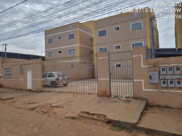 Apartamento, 60.81 de área total, 53.55 de área privativa, 0.00 de área do terreno,  2 qto em Luziânia/GO