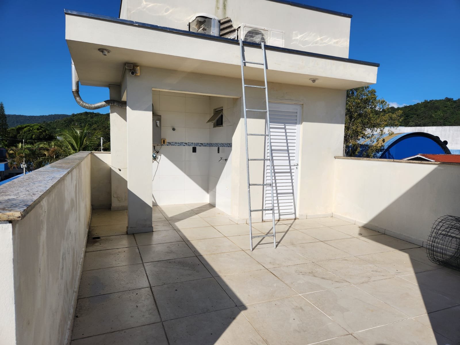 UM IMOVEL URBANO RESIDENCIAL AREA CONTRUIDA 400,38 m² NO BAIRRO VILA REAL BALNEÁRIO CAMBOR em Balneário Camboriú/SC - foto 11