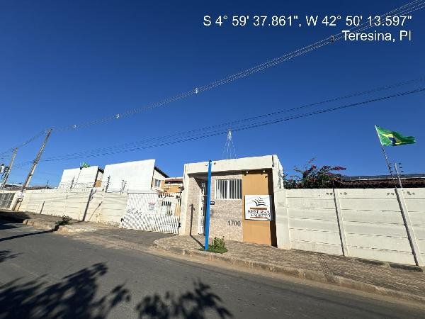 Casa, 104.44 de área total, 60.86 de área privativa, 73.48 de área do terreno,  2 qto(s), em Teresina/PI