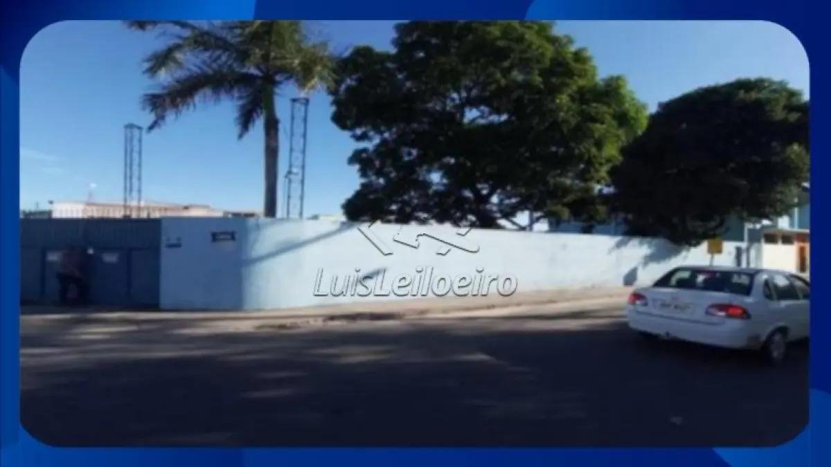TERRENO COM BENFEITORIAS- Terreno foreiro à municipalidade, situado no lugar denominado "T em São Mateus/ES