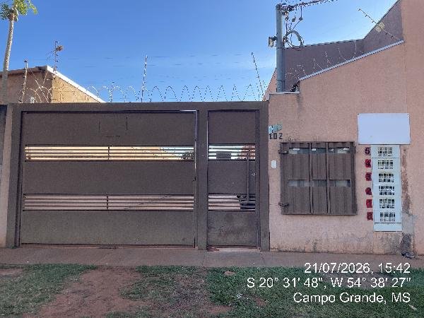 Casa, 69.12 de área total, 39.72 de área privativa, 72.00 de área do terreno,  2 qto(s), v em Campo Grande/MS