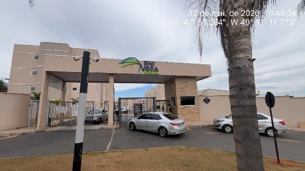 Apartamento, 94.69 de área total, 45.65 de área privativa, 0.00 de área do terreno,  2 qto em Aparecida de Goiânia/GO