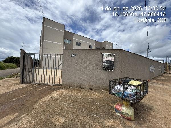 Apartamento, 70.81 de área total, 54.69 de área privativa, 0.00 de área do terreno,  2 qto em Luziânia/GO