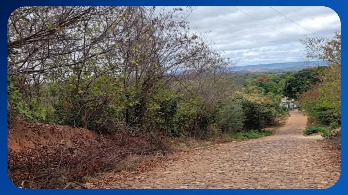 LOTE - Rua Moacir Gondim Lóssio, Muriti, Crato/CE, Área de 2.014,00m² em Crato/CE