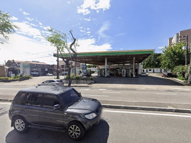 
                        Posto de Combustíveis, A.T.: +- 3.933m², Dionísio Torres, Fortal em Fortaleza/CE