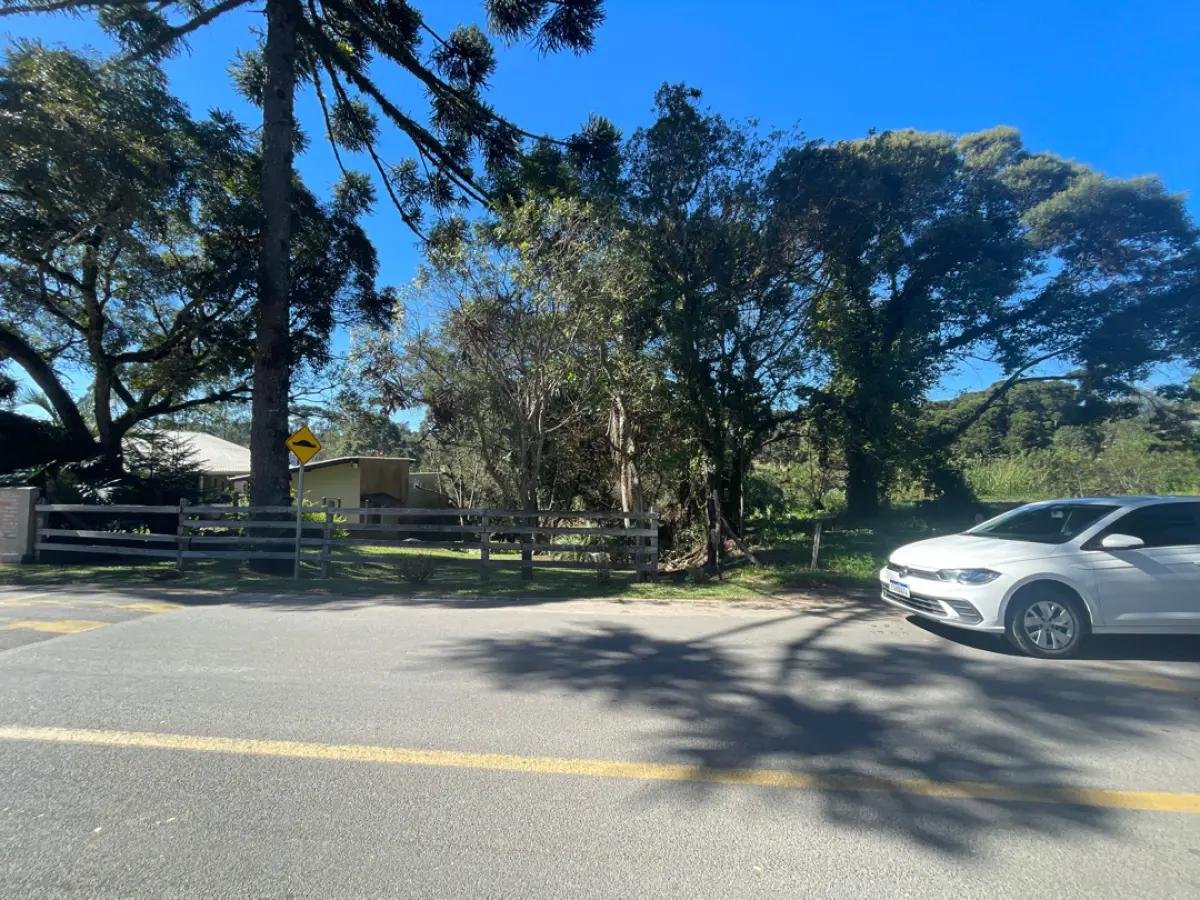 Terreno 3.718,95 m², localizado na Rua Pedro Robl, S/N, Coloquial, em São Bento do Sul / S em São Bento do Sul/SC