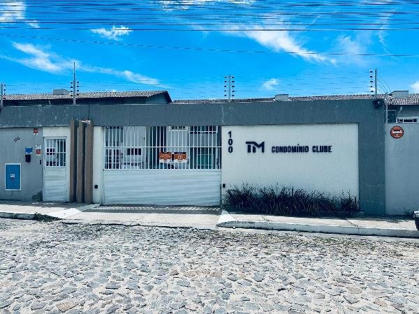 Apartamento, 65.02 de área total, 60.38 de área privativa, 0.00 de área do terreno, 1 vaga em Itaitinga/CE