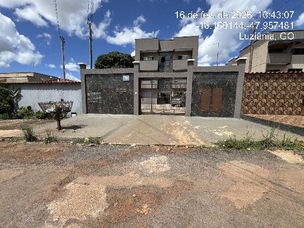 Apartamento, 80.48 de área total, 64.44 de área privativa, 0.00 de área do terreno,  2 qto em Luziânia/GO