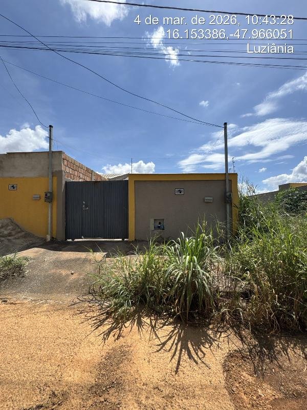 Casa, 81.37 de área total, 81.37 de área privativa, 180.00 de área do terreno,  2 qto(s), em Luziânia/GO