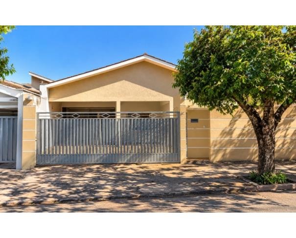 Andradina (SP) | Casa com 298,08m² | Jardim das Aguas em Andradina/SP
