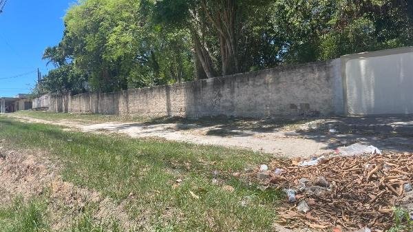 Terreno, 0.00 de área total, 0.00 de área privativa, 2459.70 de área do terreno. em Araruama/RJ
