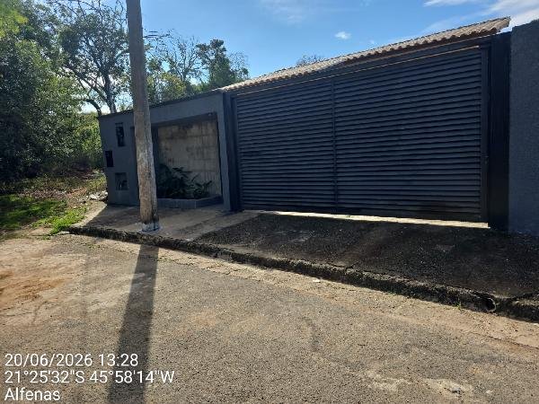 Casa, 55.00 de área total, 55.00 de área privativa, 210.00 de área do terreno,  1 qto(s), em Alfenas/MG - foto 1