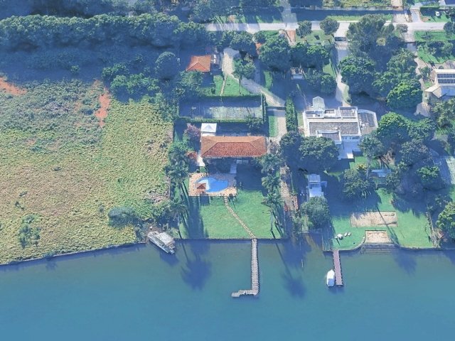 
                        Mansão, margens do Lago Paranoá, A.T.: 5.625m², Lago Norte, Bras em Brasília/DF