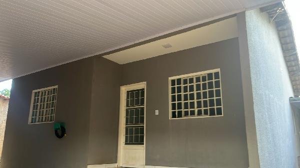 Casa, 114.25 de área total, 65.25 de área privativa, 212.50 de área do terreno,  2 qto(s), em Santo Antônio do Descoberto/GO