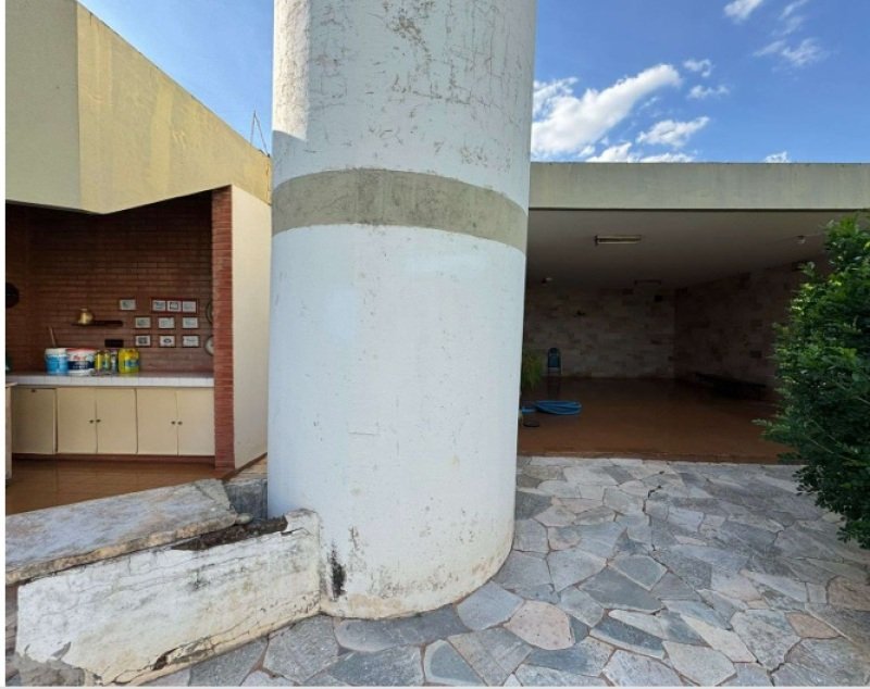 CASA RESIDENCIAL - Alto Padrão localizada no Centro da .. em Catanduva/SP - foto 65