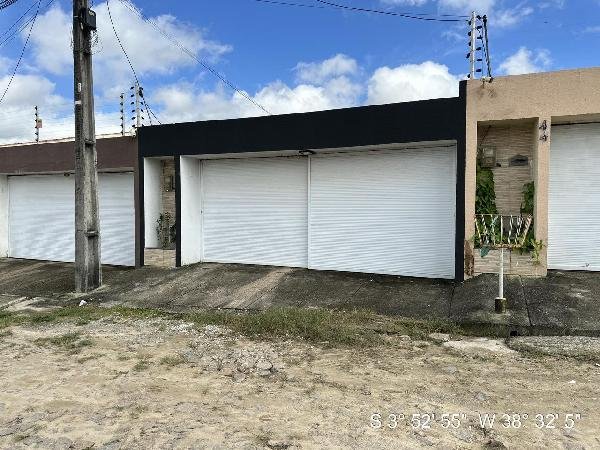 Casa, 90.00 de área total, 90.00 de área privativa, 163.99 de área do terreno,  2 qto(s), em Itaitinga/CE