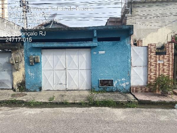 Casa, 0.00 de área total, 60.00 de área privativa, 101.00 de área do terreno,  2 qto(s), W em São Gonçalo/RJ