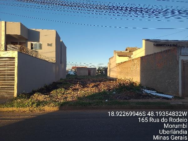 Terreno, 0.00 de área total, 0.00 de área privativa, 250.00 de área do terreno. em Uberlândia/MG