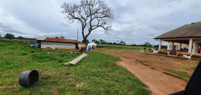 IMÓVEL RURAL COM ÁREA DE 1.899,2700HAS, "FAZENDA VALENT.. em Rosário Oeste/MT - foto 19