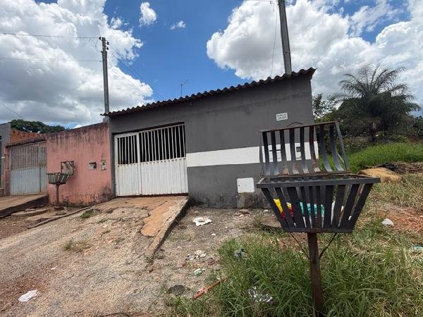 Casa, 62.80 de área total, 62.80 de área privativa, 180.00 de área do terreno,  2 qto(s), em Santo Antônio do Descoberto/GO - foto 1