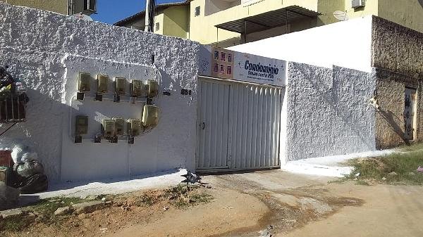 Casa, 0.00 de área total, 48.00 de área privativa, 0.00 de área do terreno,  2 qto(s), WC, em São Gonçalo/RJ