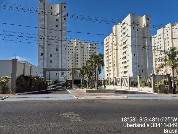 Apartamento, 89.32 de área total, 48.06 de área privativa, 0.00 de área do terreno,  2 qto em Uberlândia/MG