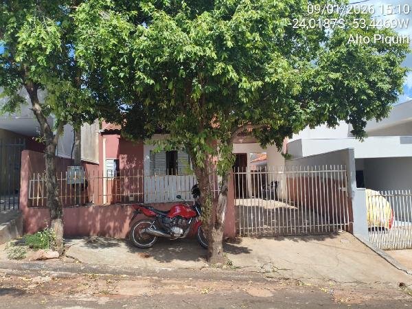 Casa, 70.00 de área total, 70.00 de área privativa, 168.00 de área do terreno,  2 qto(s), em Alto Piquiri/PR