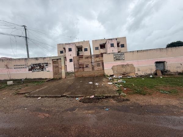 Apartamento, 109.79 de área total, 52.97 de área privativa, 0.00 de área do terreno,  2 qt em Águas Lindas de Goiás/GO