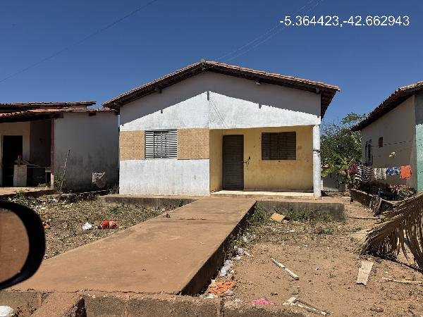 Casa, 56.52 de área total, 56.52 de área privativa, 200.00 de área do terreno,  2 qto(s), em Demerval Lobão/PI