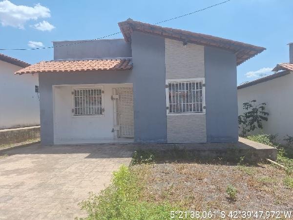 Casa, 62.00 de área total, 62.00 de área privativa, 190.00 de área do terreno,  2 qto(s), em Demerval Lobão/PI