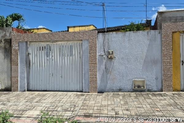 Casa, 85.00 de área total, 85.00 de área privativa, 150.00 de área do terreno,  2 qto(s), em Pacajus/CE