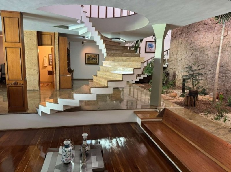 CASA RESIDENCIAL - Alto Padrão localizada no Centro da .. em Catanduva/SP - foto 19