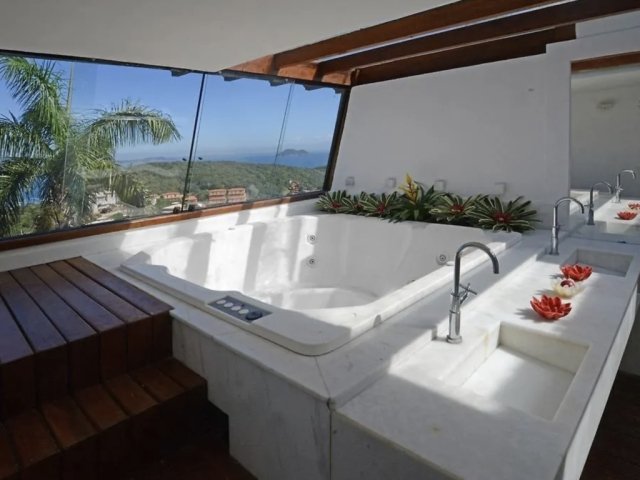 
                        Hotel com vista, A.T.: 9.143m², 21 suítes, João Fernandes, Armaç em Armação dos Búzios/RJ - foto 7