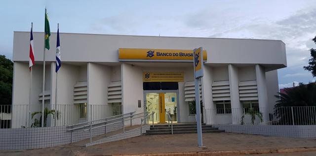 LEILÃO DE IMÓVEIS COM LOCAÇÃO SIMULTÂNEA em Presidente Dutra/BA