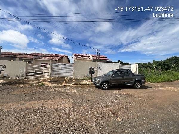 Casa, 60.72 de área total, 60.72 de área privativa, 180.00 de área do terreno,  2 qto(s), em Luziânia/GO