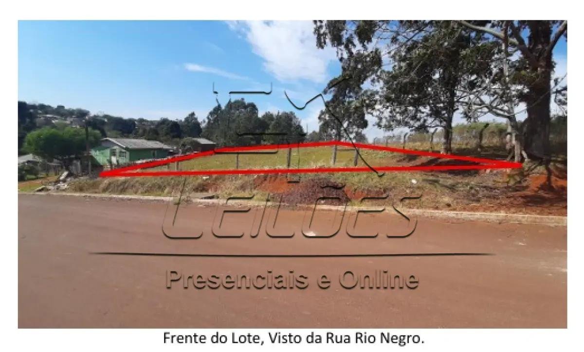 Direitos e ações sobre a fração ideal de terreno urbano com a área de 908,84m², situada na em Carazinho/RS