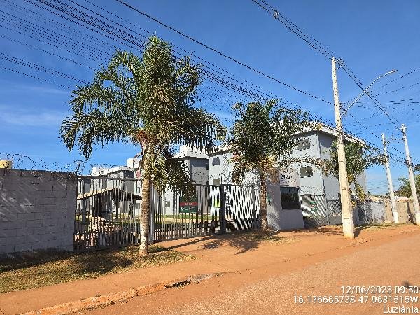 Apartamento, 91.98 de área total, 48.11 de área privativa, 0.00 de área do terreno,  2 qto em Luziânia/GO