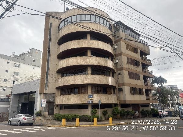 Apartamento, 510.58 de área total, 406.72 de área privativa, 0.00 de área do terreno,  4 q em Gravataí/RS