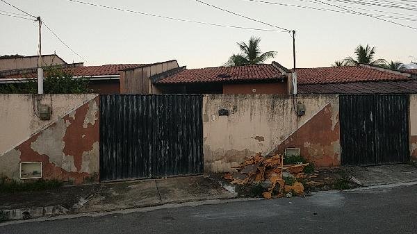 Casa, 80.58 de área total, 80.58 de área privativa, 129.33 de área do terreno,  2 qto(s), em Itaitinga/CE